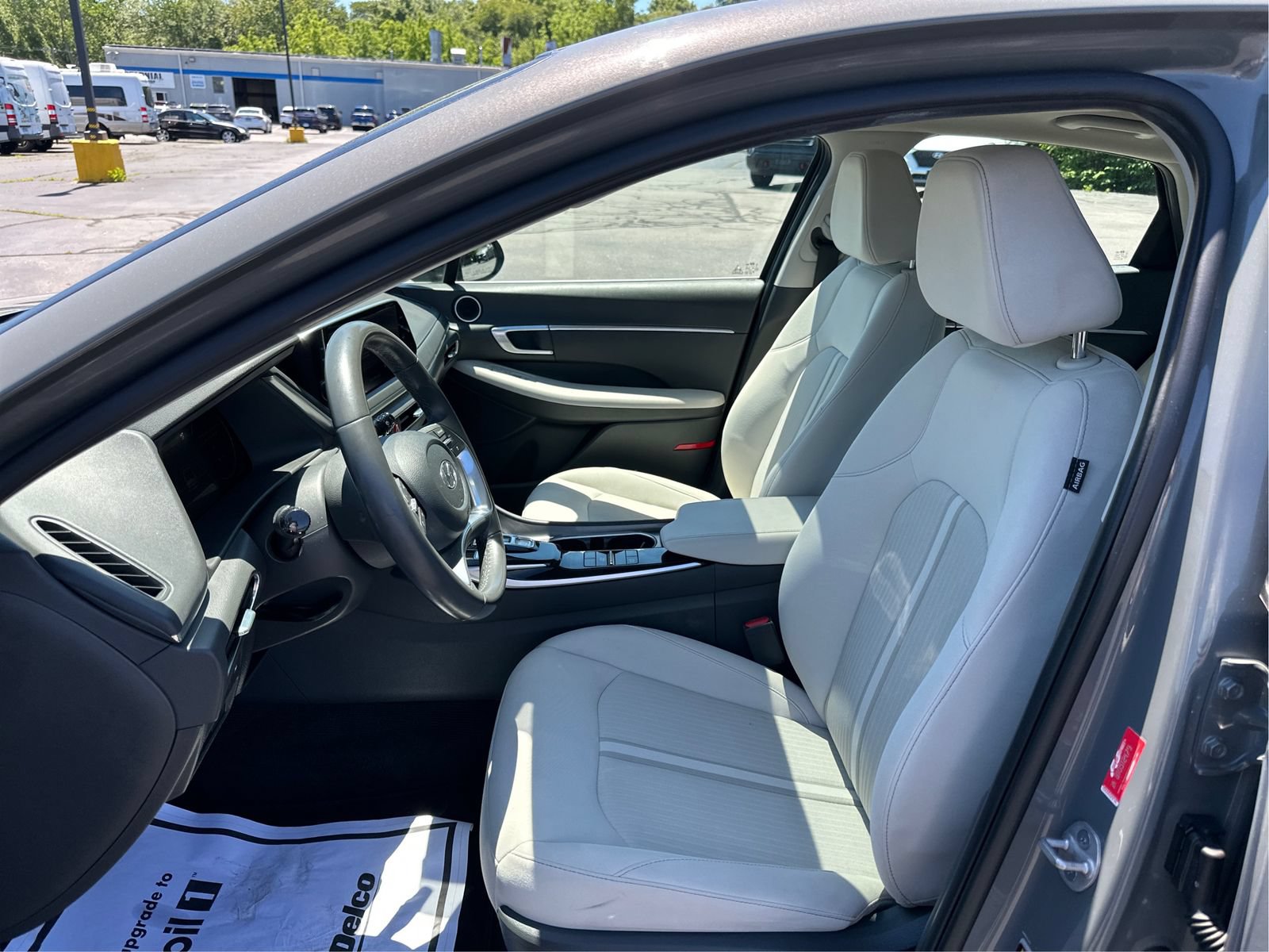 Used 2023 Hyundai Sonata SEL w/ Convenience Package FWD image 9