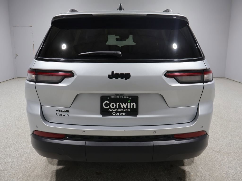 Used 2023 Jeep Grand Cherokee L Laredo AWD/4WD image 3