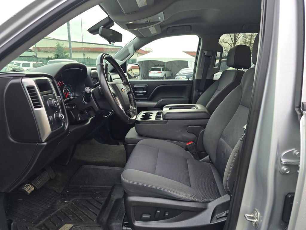 Used 2018 Chevrolet Silverado 1500 LT w/ LT Eassist Package image 19