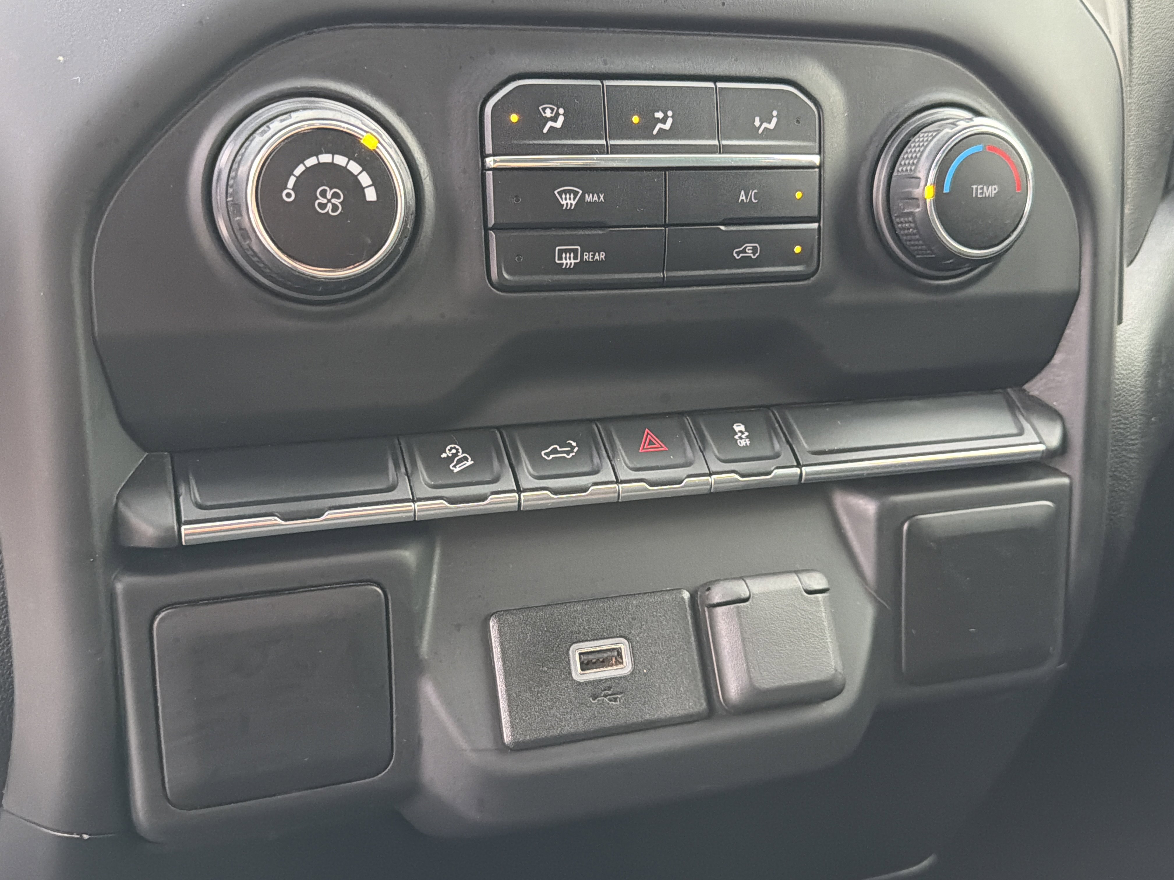 Used 2019 Chevrolet Silverado 1500 Custom Trail Boss w/ Custom Convenience Package image 30