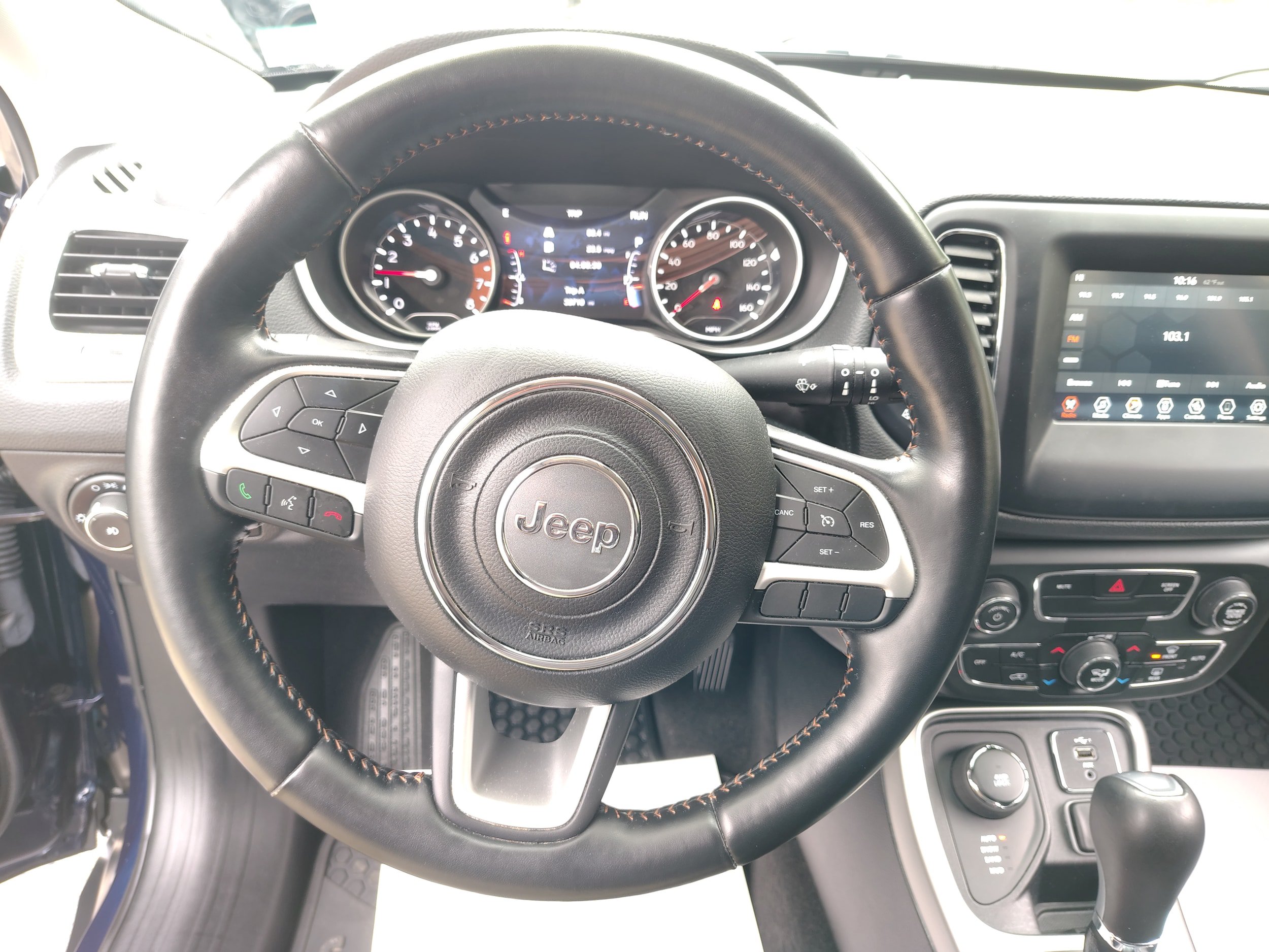 Certified 2021 Jeep Compass Latitude w/ Convenience Group AWD/4WD image 29