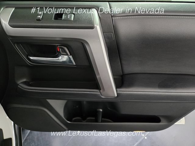 Used 2021 Toyota 4Runner SR5 Premium w/ Moonroof Package AWD/4WD image 25