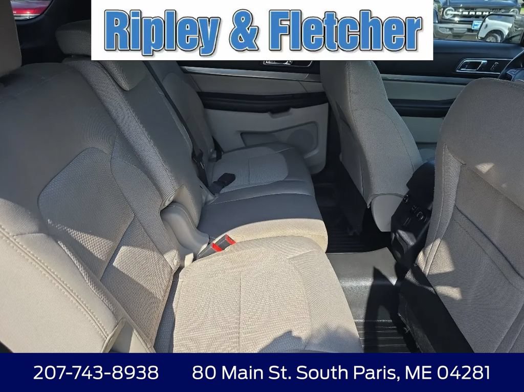 Used 2019 Ford Explorer XLT w/ Equipment Group 201A AWD/4WD image 16