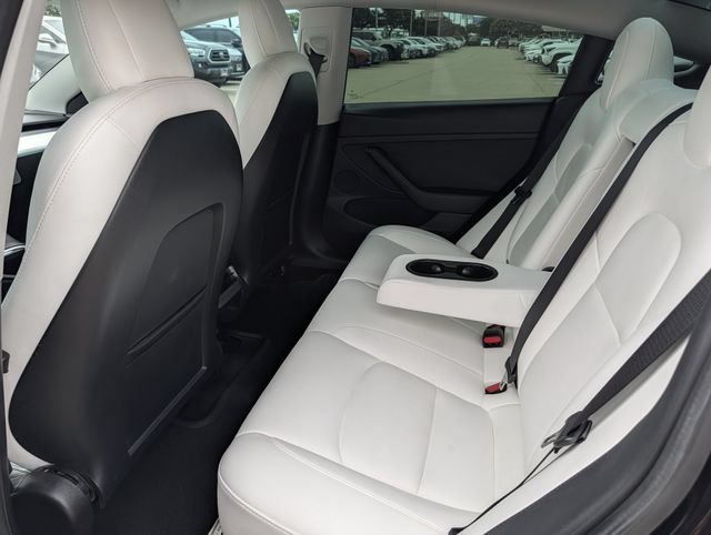 Used 2022 Tesla Model 3 Long Range AWD/4WD image 23