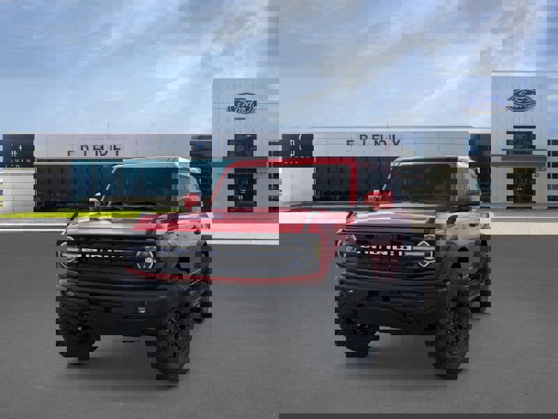 New 2026 Ford Bronco Outer Banks w/ Sasquatch Package image 2