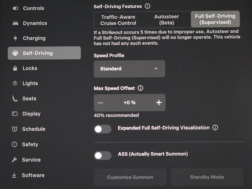 Used 2022 Tesla Model Y Long Range AWD/4WD image 43