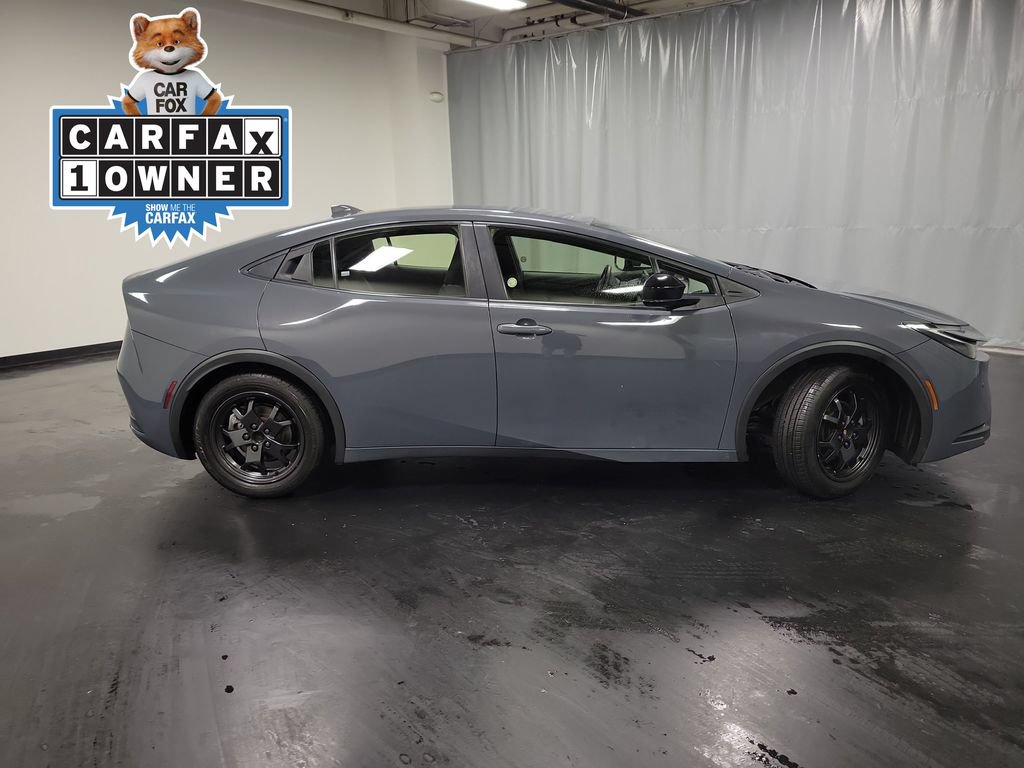 Used 2023 Toyota Prius LE FWD image 9