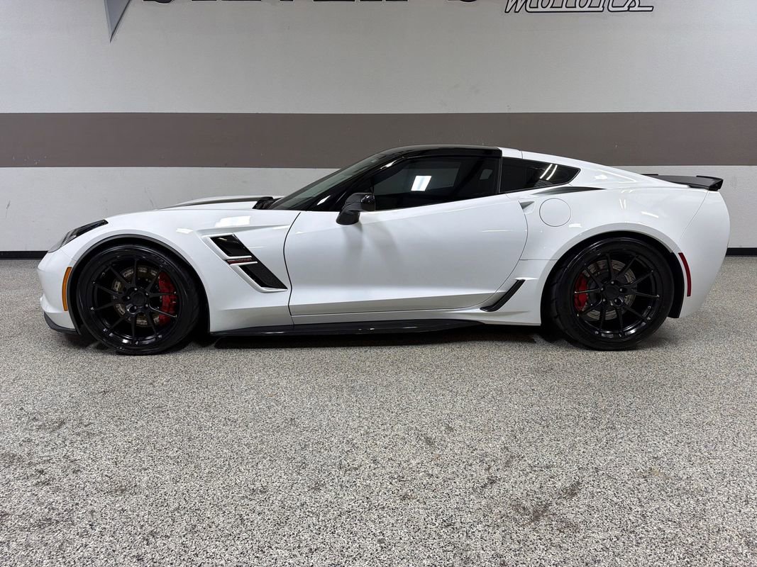 Used 2017 Chevrolet Corvette Grand Sport RWD image 5