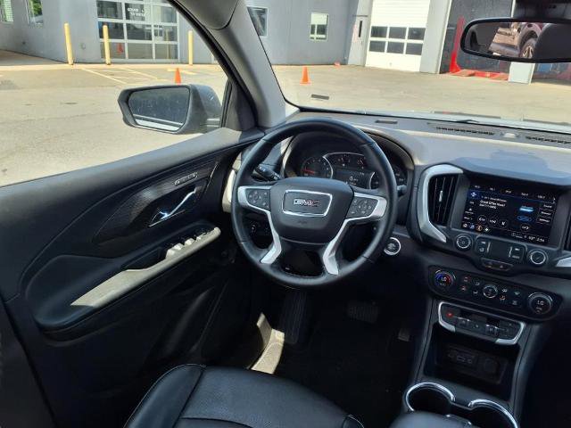Used 2024 GMC Terrain SLT image 14