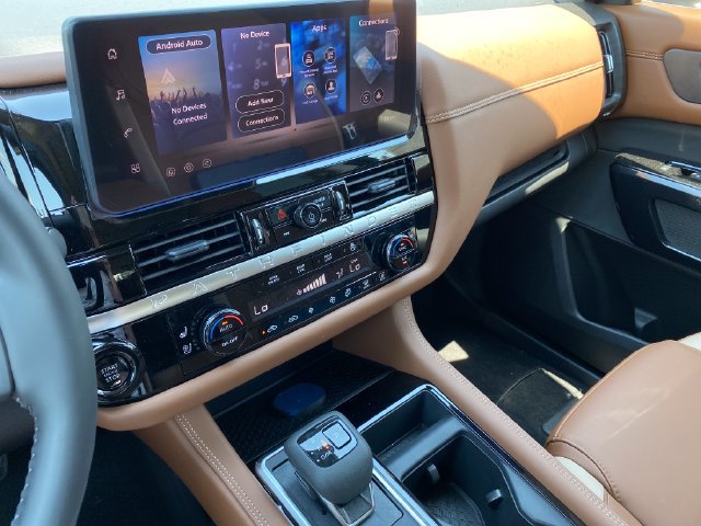 New 2026 Nissan Pathfinder Platinum AWD/4WD image 17