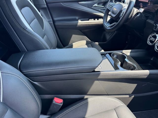 Certified 2024 Chevrolet Blazer EV LT AWD/4WD image 7