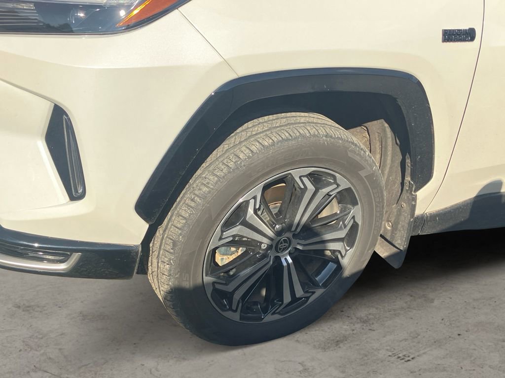Used 2022 Toyota RAV4 XSE w/ Weather Package image 9