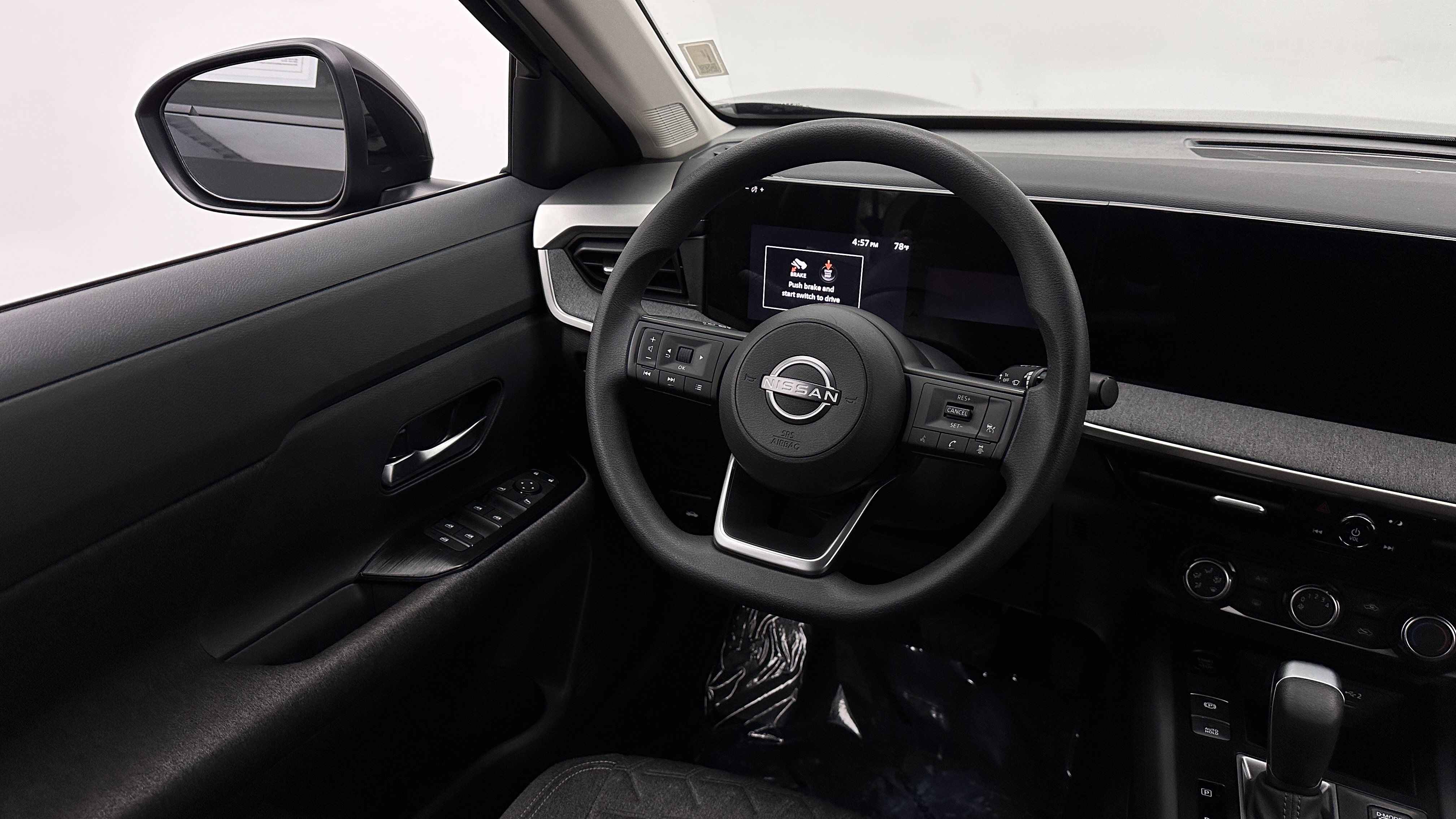 Used 2025 Nissan Kicks SV w/ Charging Package FWD image 25