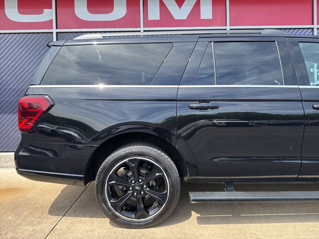 Used 2023 Ford Expedition Max Limited AWD/4WD image 5
