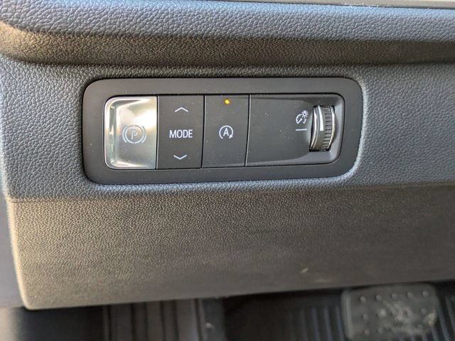 New 2026 Chevrolet Traverse LT w/ Driver Confidence Package FWD image 13