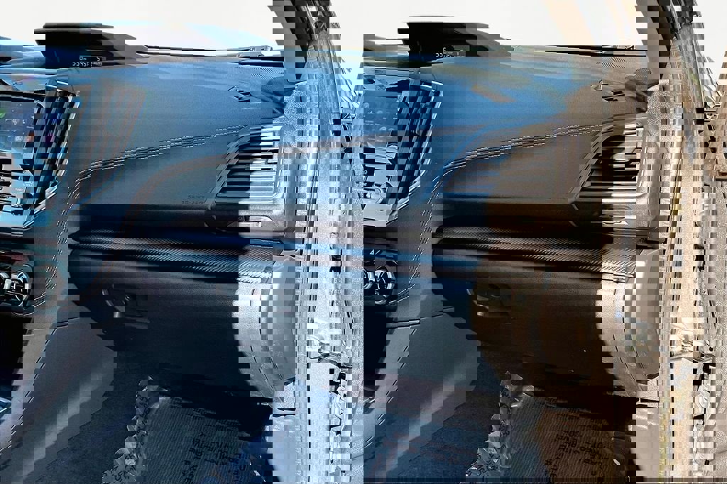 Used 2023 Subaru Crosstrek 2.0i Premium image 17