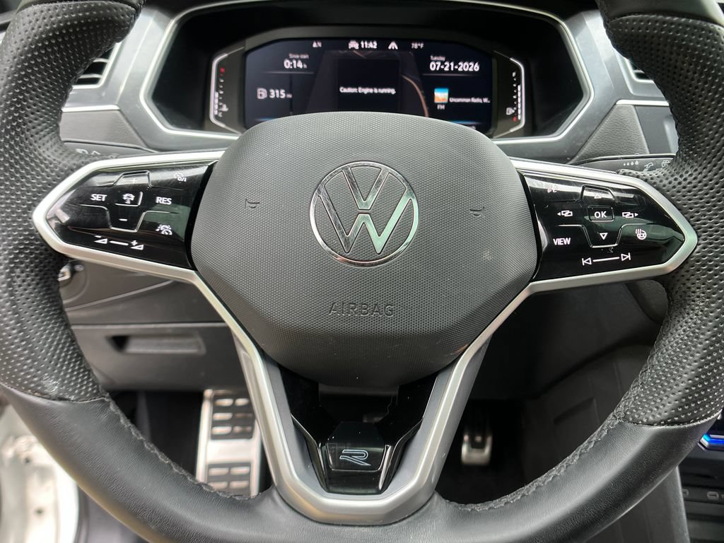 Used 2024 Volkswagen Tiguan SEL R-Line AWD/4WD image 14