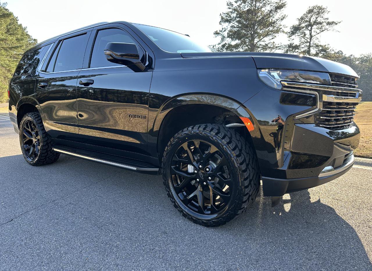 Used 2021 Chevrolet Tahoe LT w/ LT Signature Package image 3