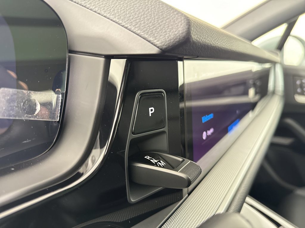 New 2026 Porsche Cayenne AWD/4WD image 31