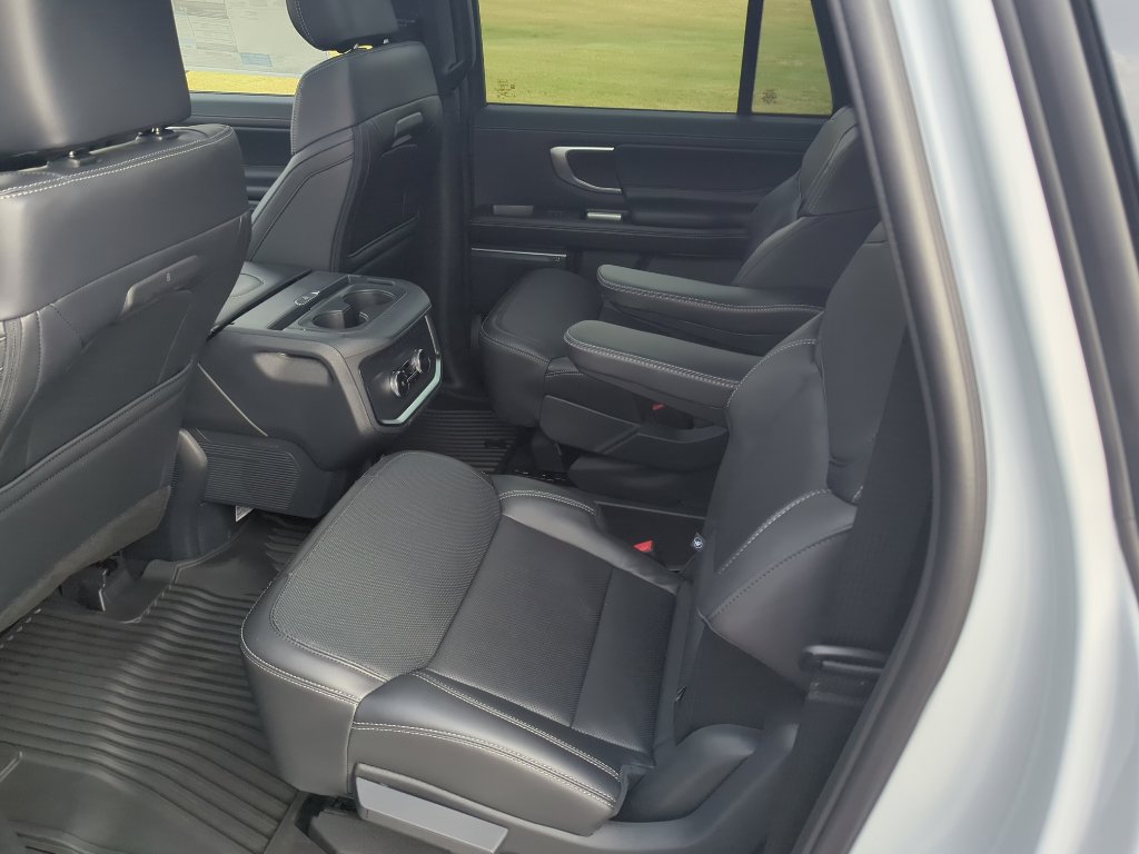 New 2025 Ford Expedition Max Platinum image 36