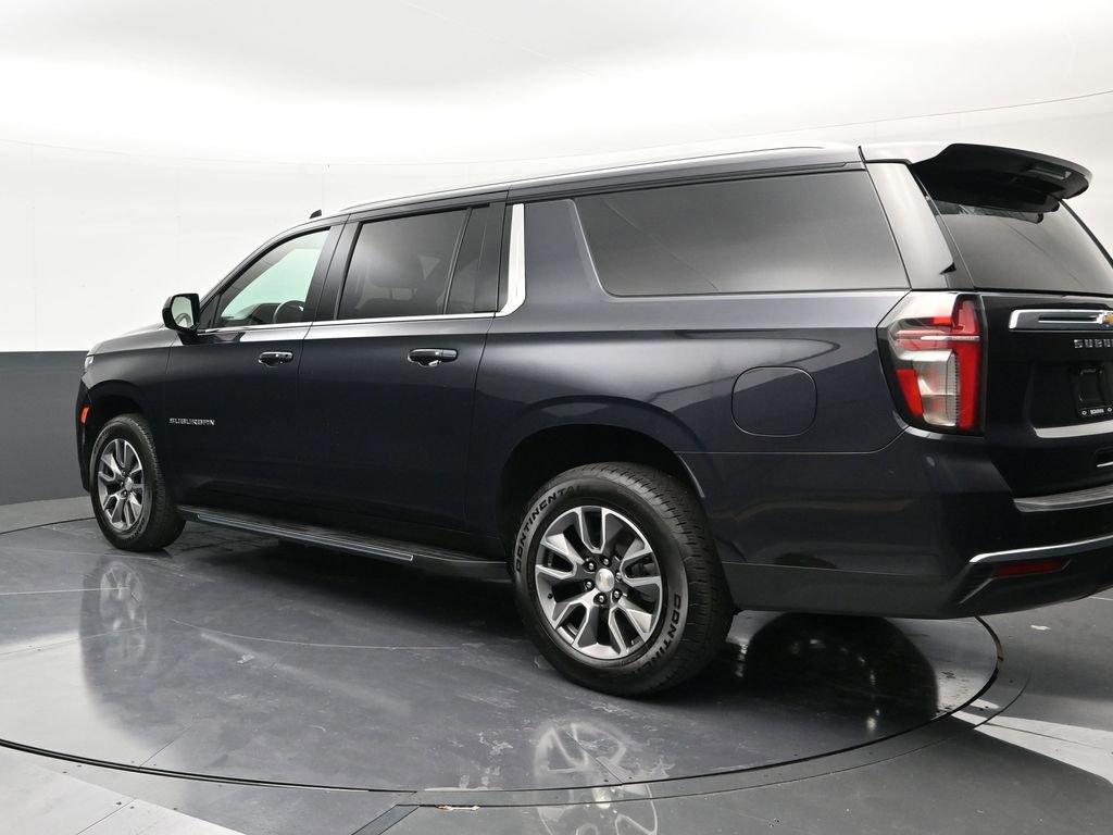 Used 2023 Chevrolet Suburban LS image 3