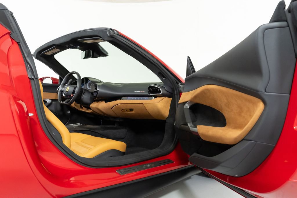 Used 2025 Ferrari 296 GTS image 41