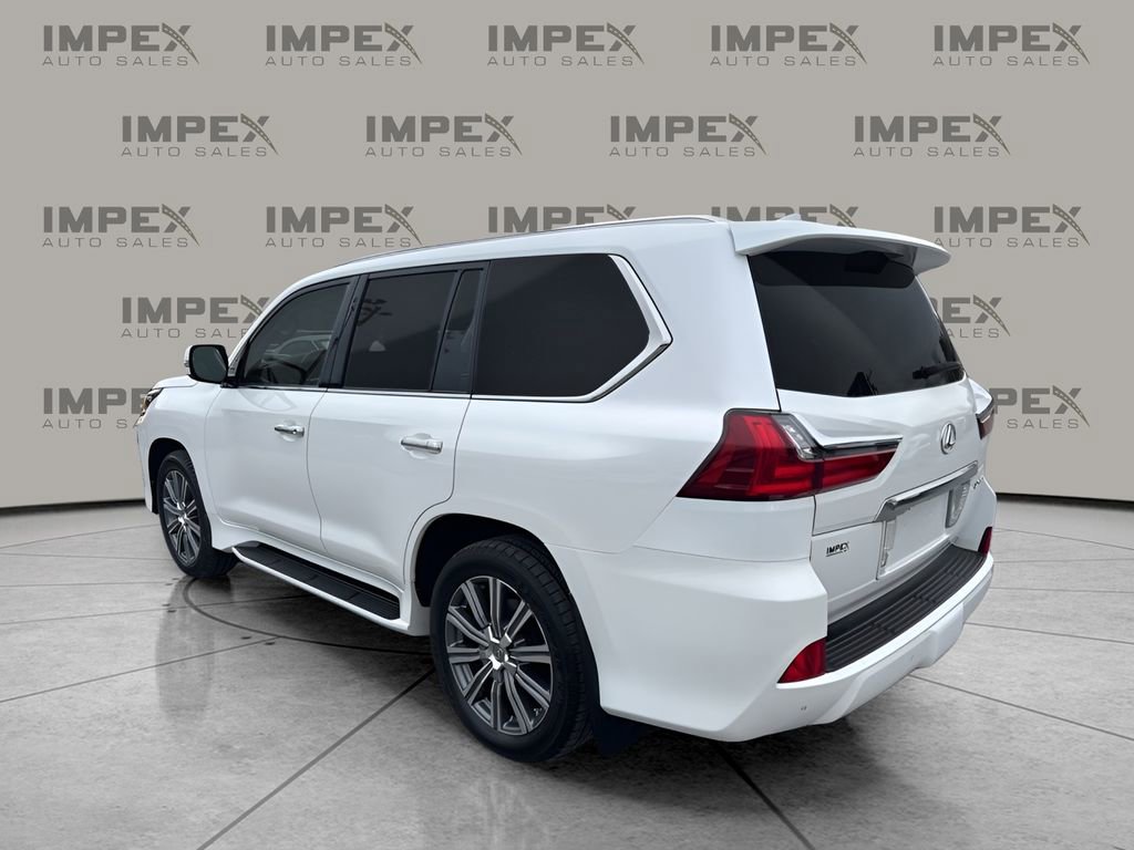 Used 2016 Lexus LX 570 4WD image 3