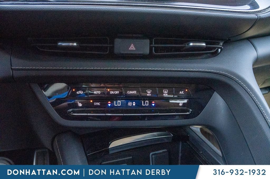 Used 2023 Buick Envision Essence w/ Sport Touring Package AWD/4WD image 9
