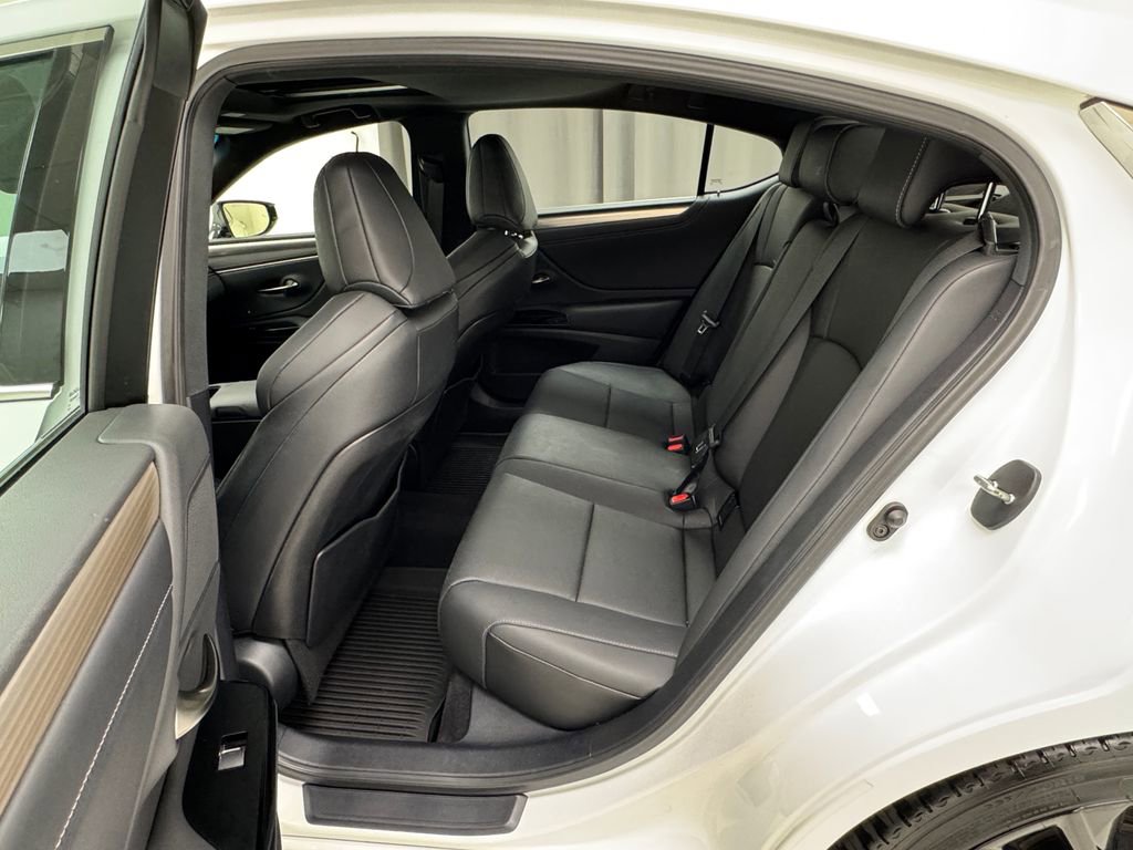 Used 2024 Lexus ES 350 F Sport image 12