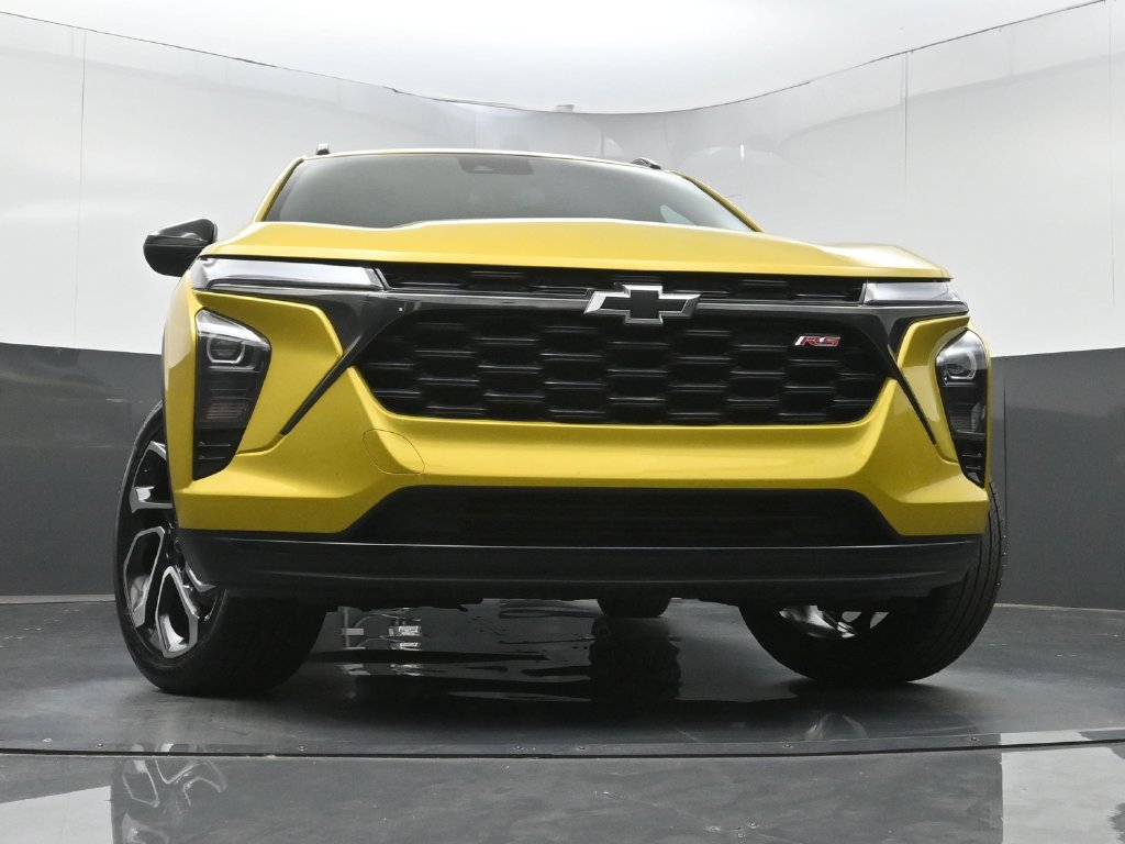 Used 2024 Chevrolet Trax RS FWD image 23