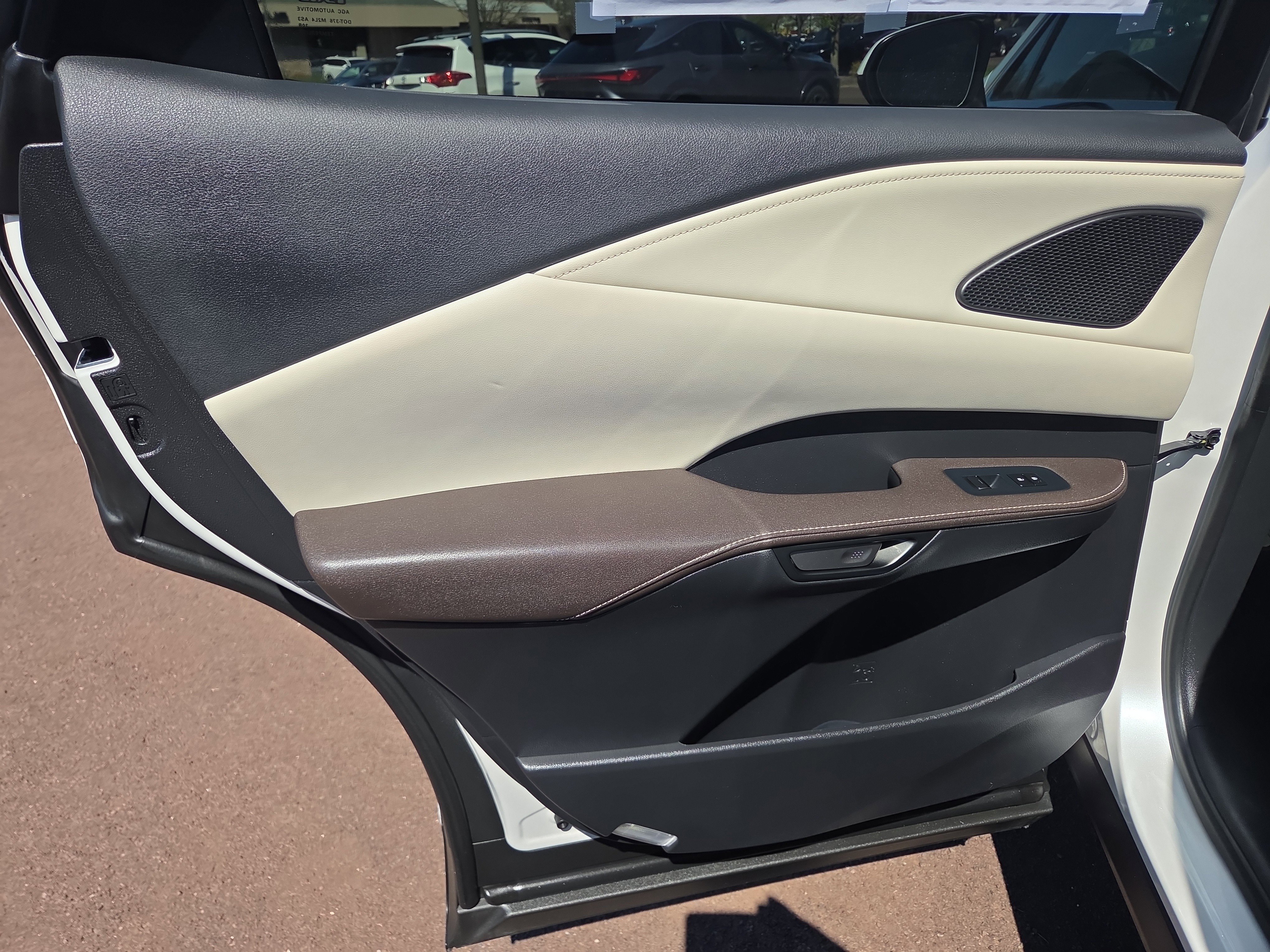 Used 2024 Lexus RX 350 Premium w/ Accessory Package (Z1) image 21