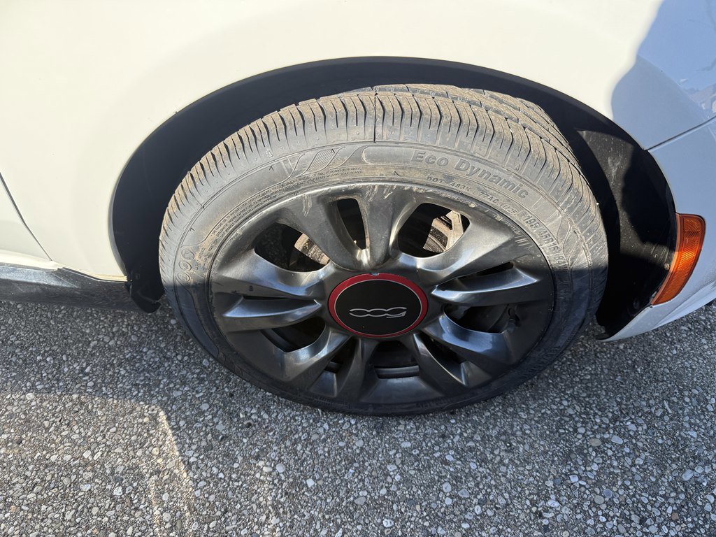 Used 2017 FIAT 500 Pop w/ Sport Black Trim Package image 7