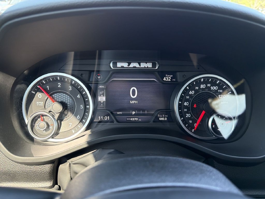 Used 2026 RAM 1500 Lone Star AWD/4WD image 5
