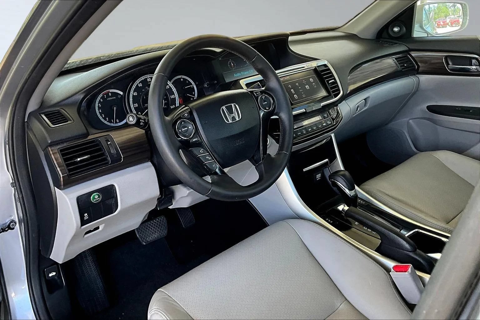 Used 2017 Honda Accord EX-L image 14