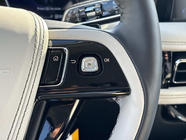 New 2026 Lincoln Aviator 2WD w/ Jet Appearance Package image 28