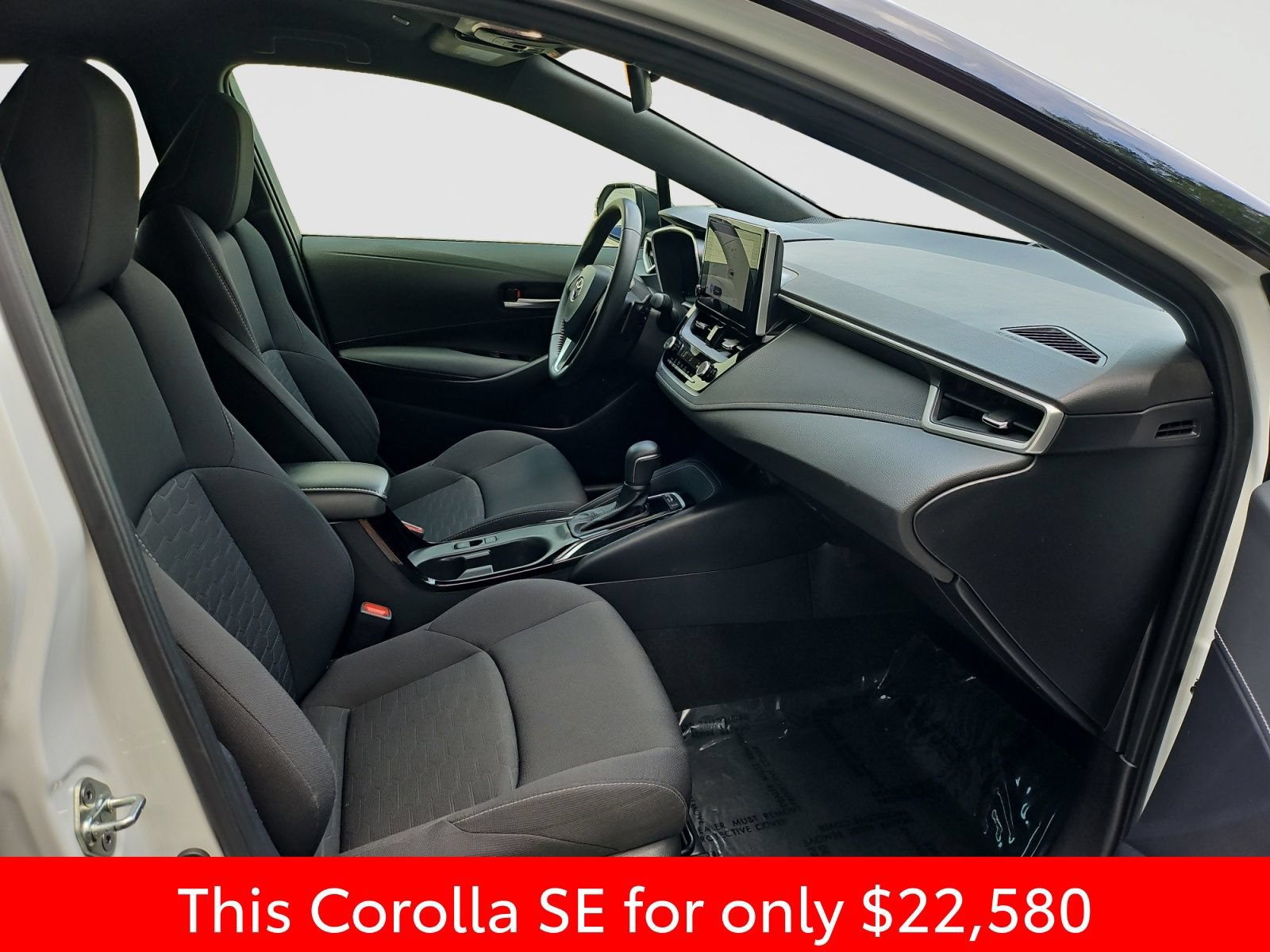 Used 2023 Toyota Corolla SE FWD image 17