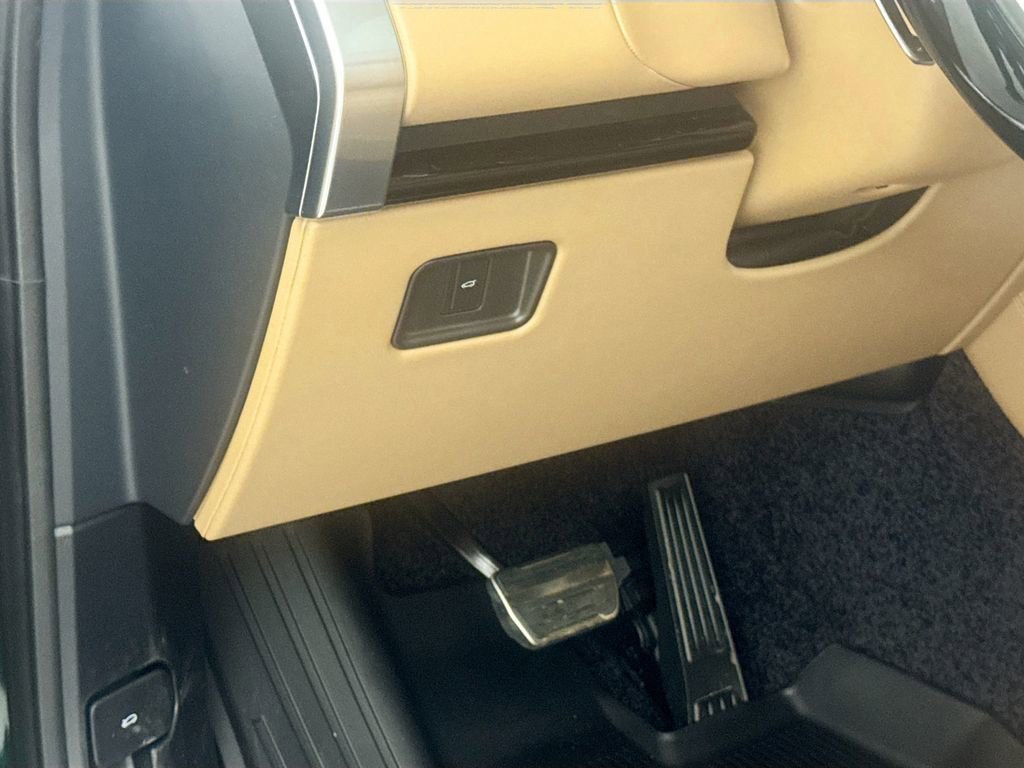 New 2026 Land Rover Range Rover Autobiography image 10