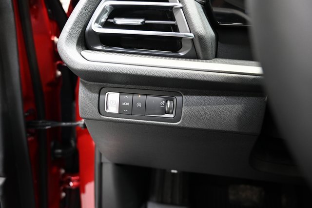 New 2026 Chevrolet Traverse LT w/ Sun and Wheel Package image 25