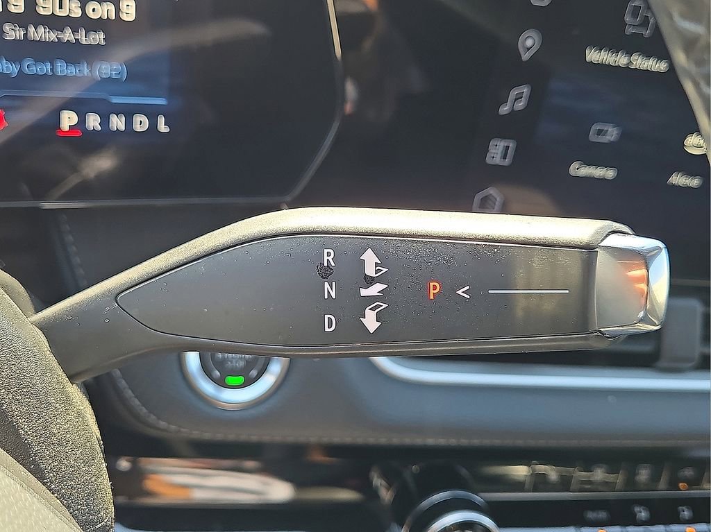 Used 2025 Chevrolet Equinox LT image 30