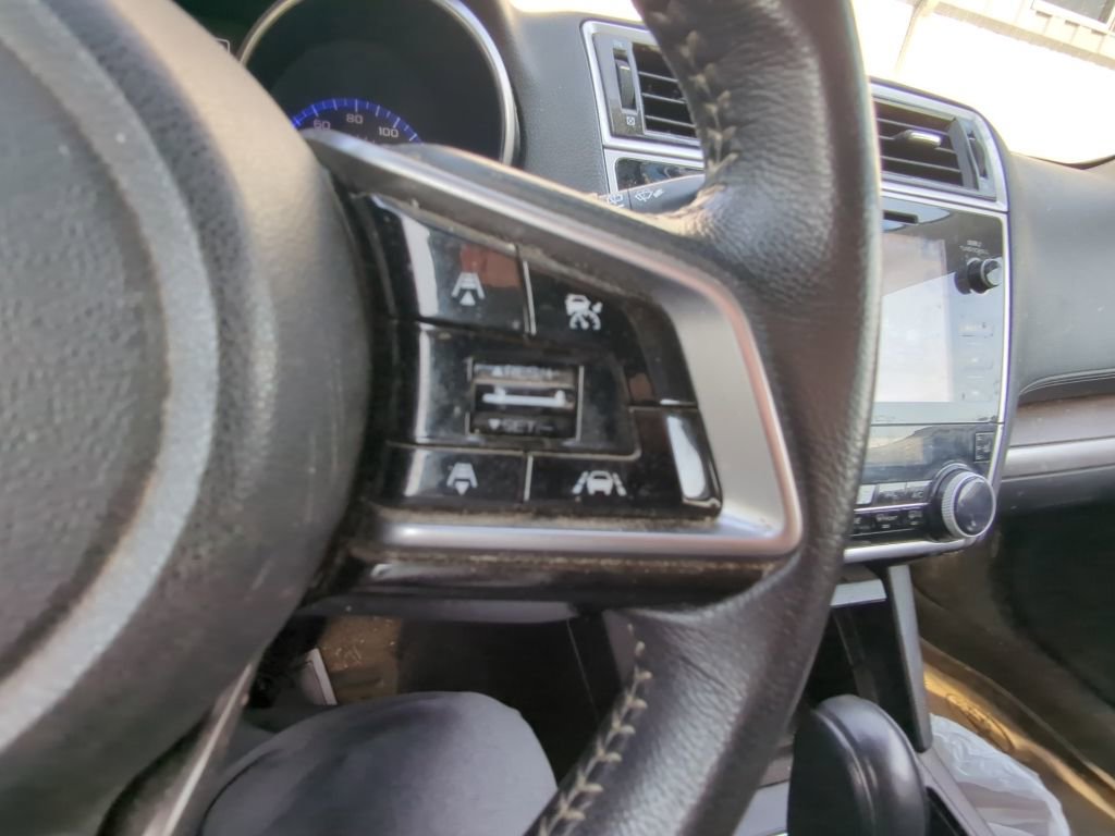 Used 2018 Subaru Outback 3.6R Limited image 13