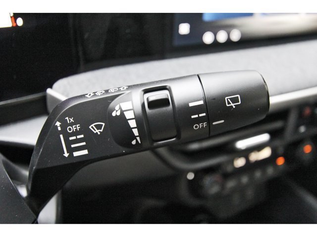 New 2027 Nissan Kicks SV w/ SV Premium Package FWD image 16