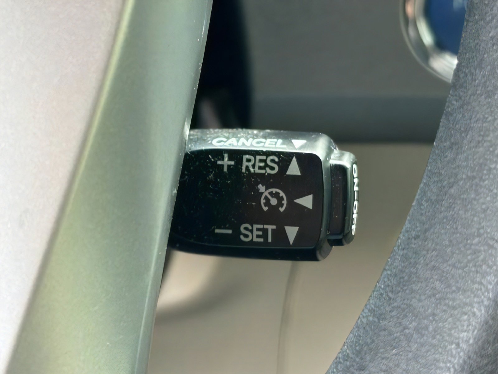 Used 2013 Toyota Prius Three image 21