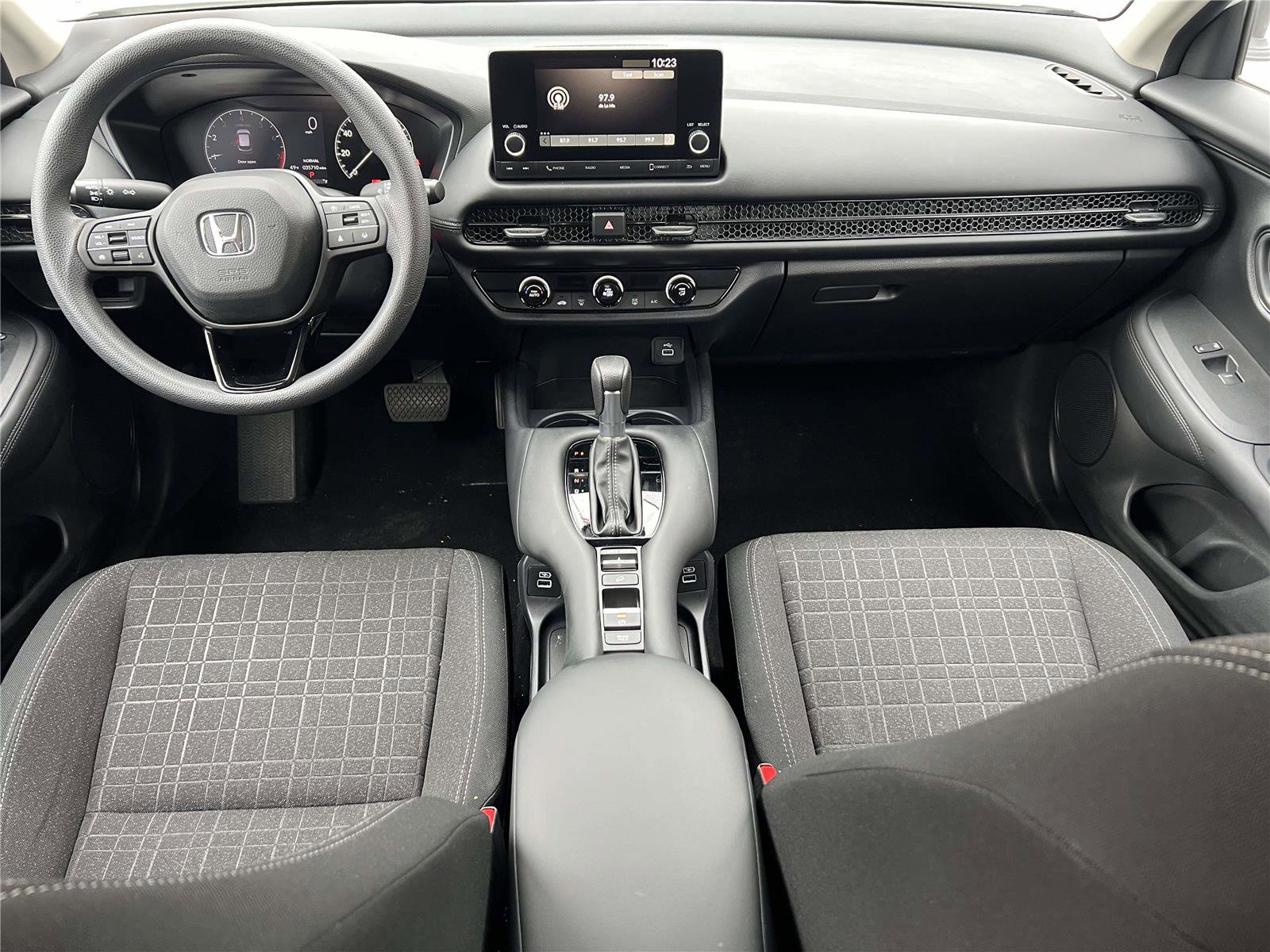 Used 2023 Honda HR-V LX image 16