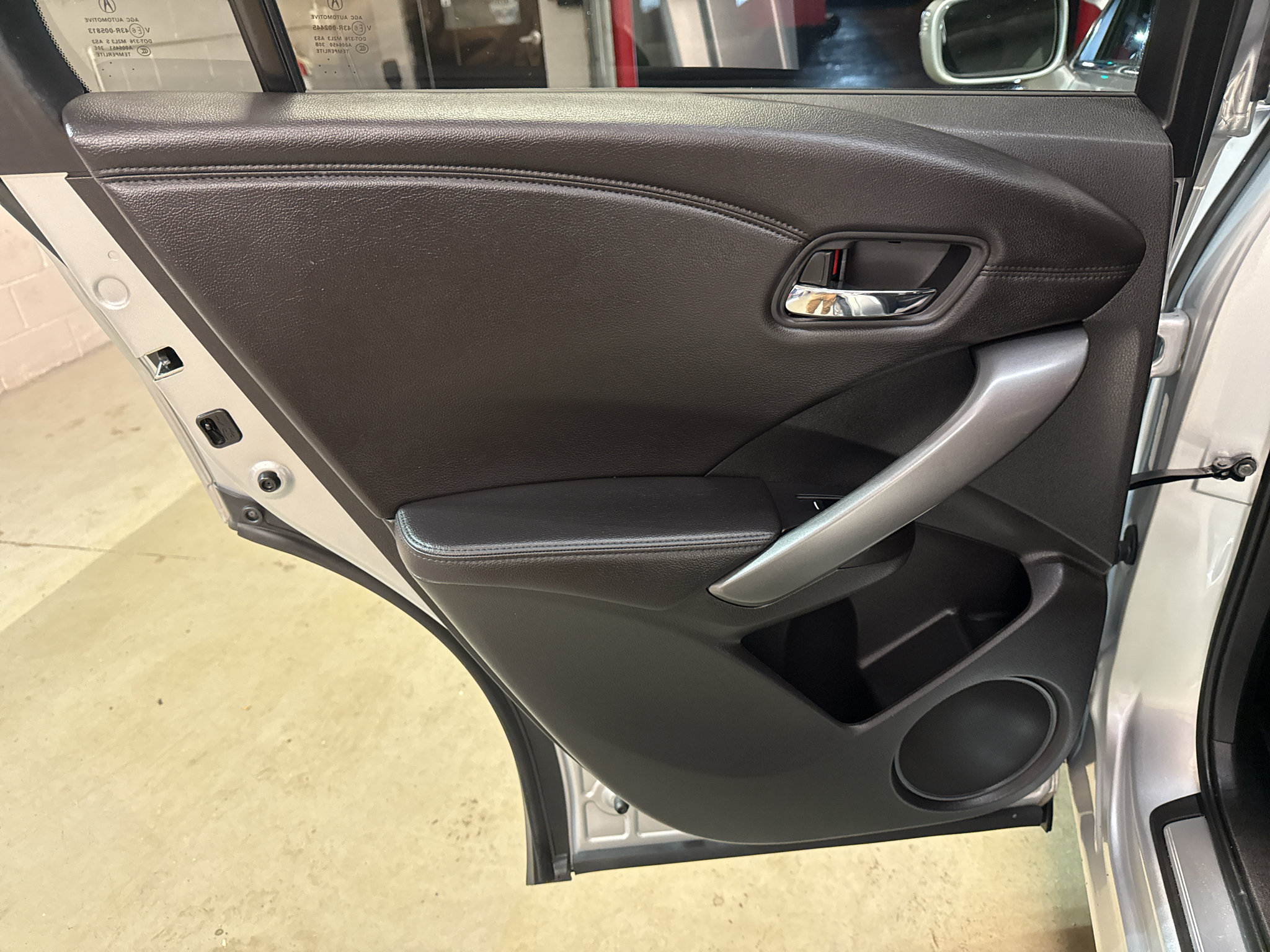 Used 2015 Acura RDX AWD image 29