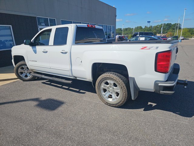 Used 2017 Chevrolet Silverado 1500 LT w/ All Star Edition AWD/4WD image 4