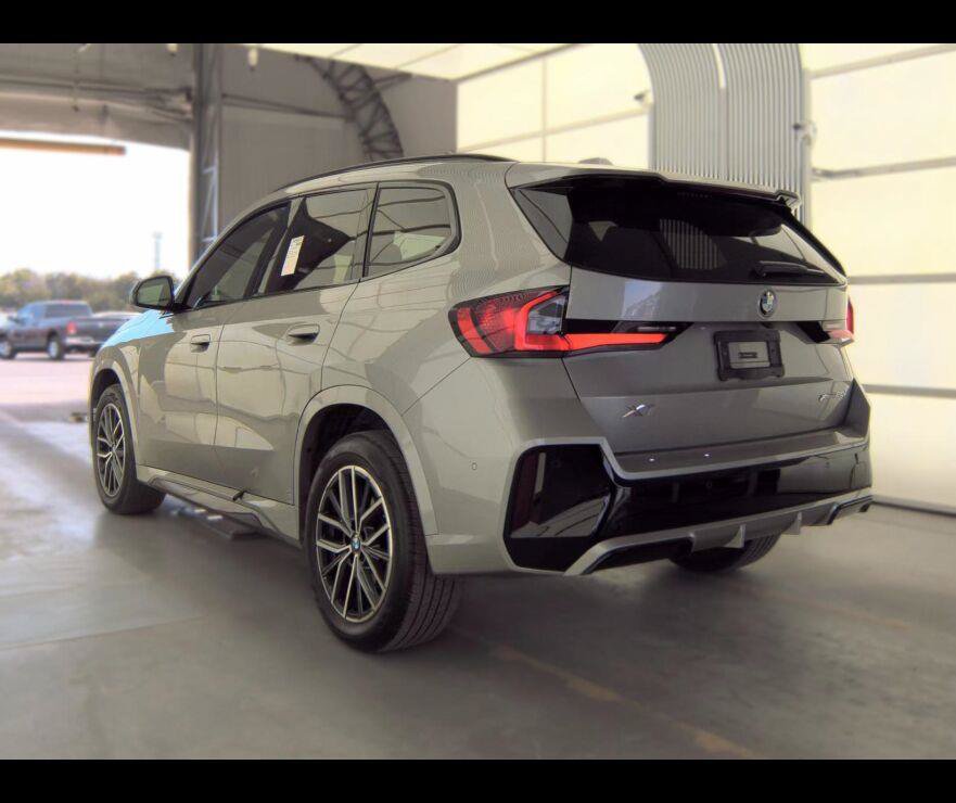 Used 2023 BMW X1 xDrive28i w/ Premium Package AWD/4WD image 11