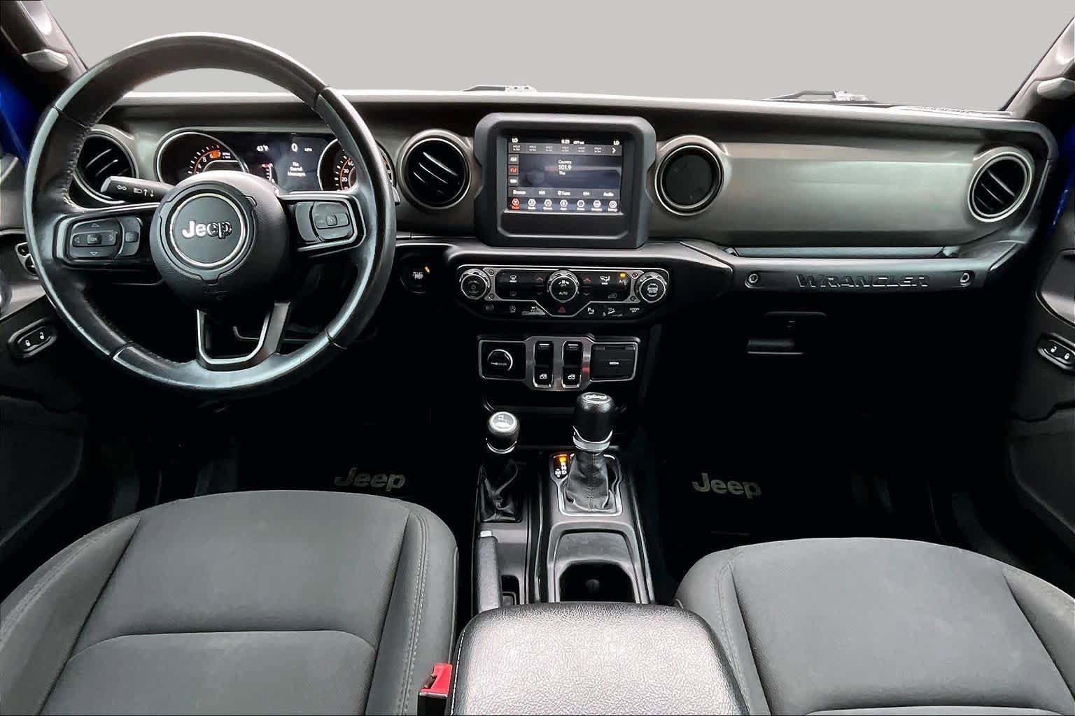 Used 2019 Jeep Wrangler Sport AWD/4WD image 13
