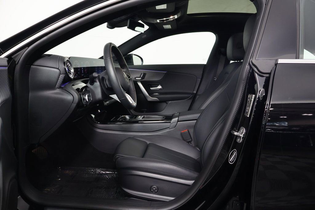 Certified 2025 Mercedes-Benz CLA 250 image 10