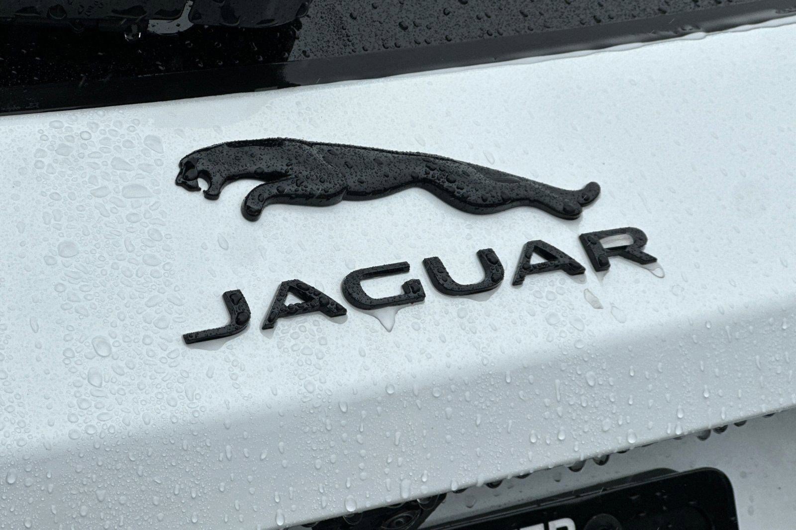 New 2025 Jaguar F-PACE R-Dynamic S AWD/4WD image 18