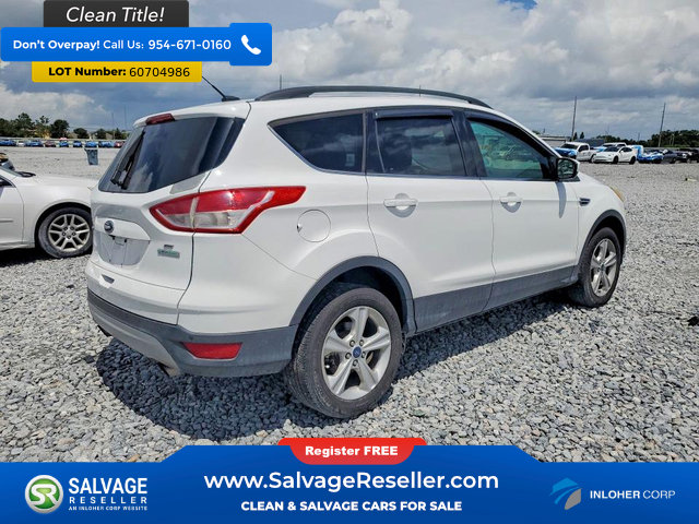 Used 2016 Ford Escape SE w/ Equipment Group 201A FWD image 4